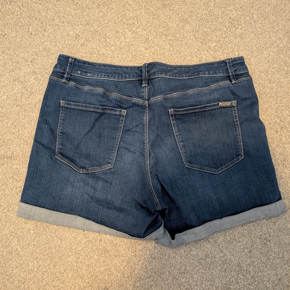 White House Black Market Dark Blue Jean Shorts - Picture 4 of 5